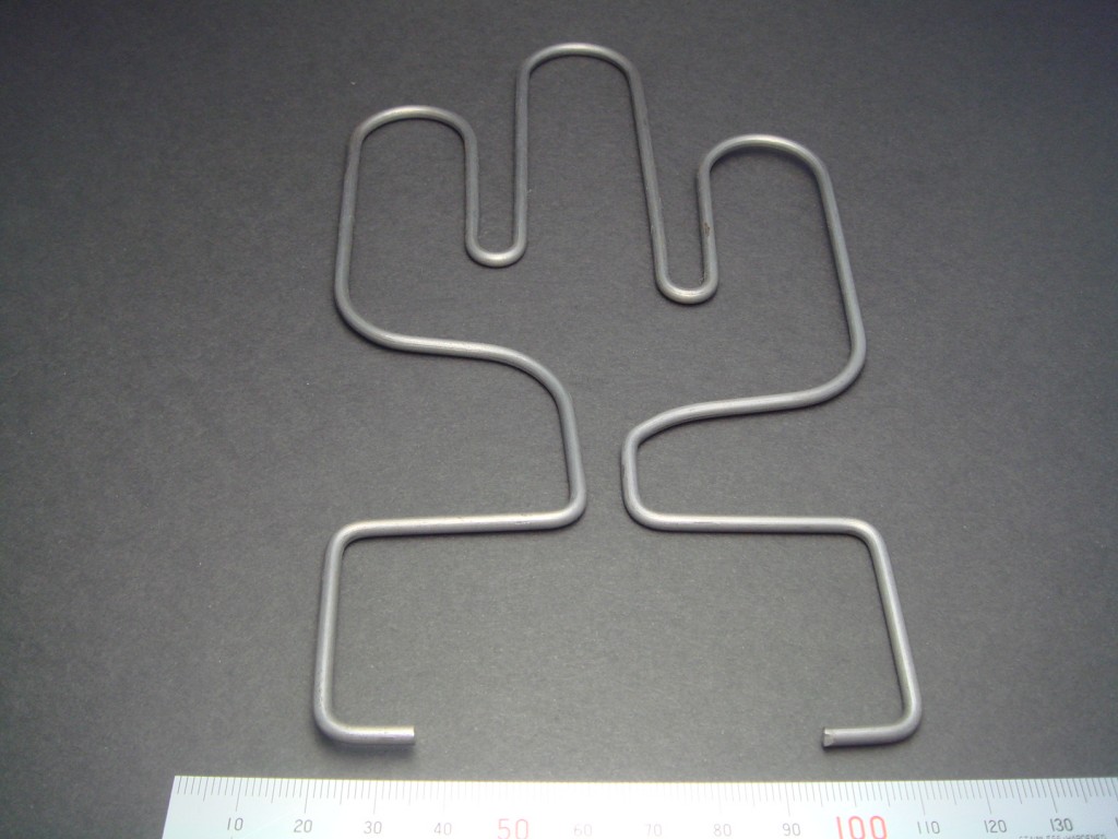 オブジェ(漢字の 「山」 形状)